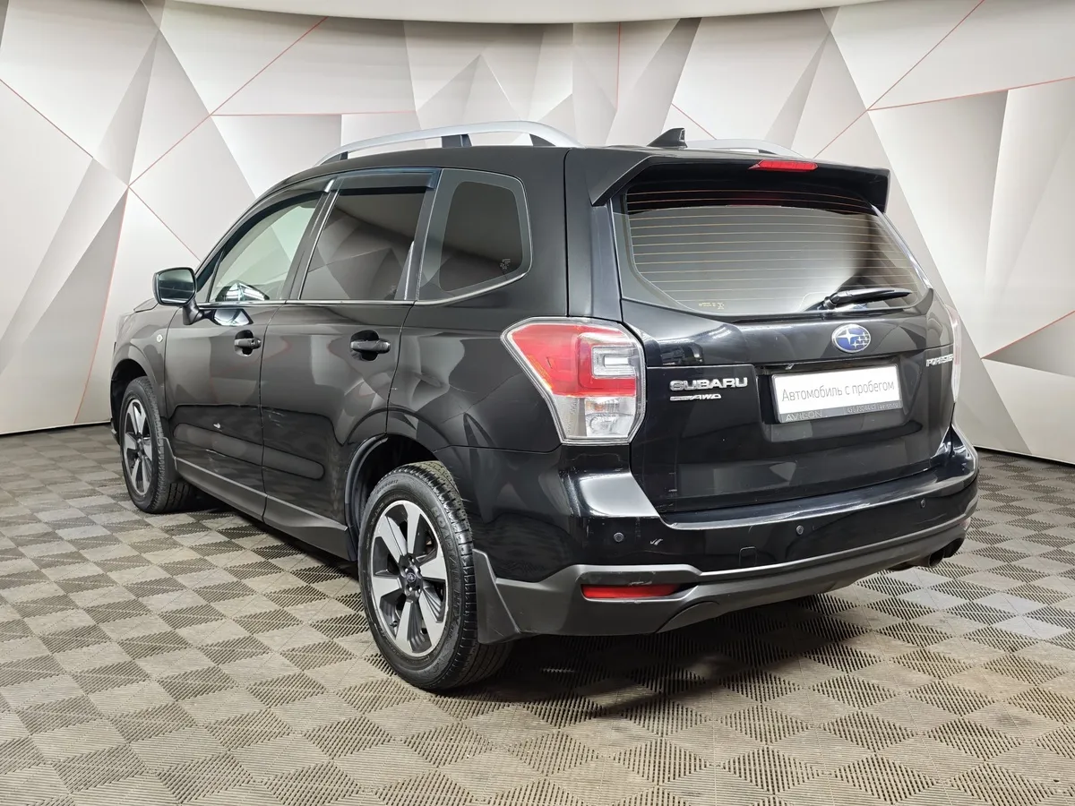Subaru Forester 2.0i Lineartronic AWD (150 л.с.) Черный в АВИЛОН. Слайд №4