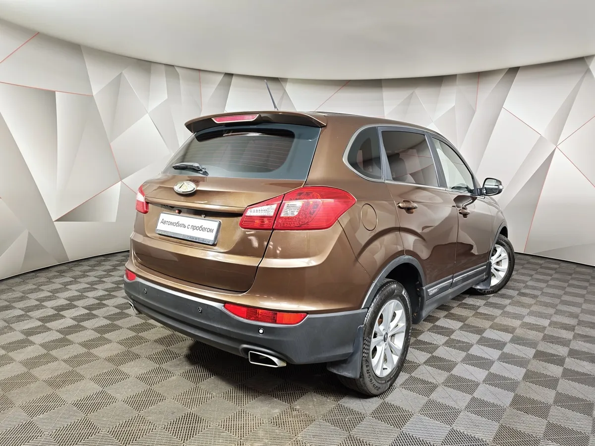 Chery Tiggo 5 2.0 MT (136 л.с.) Коричневый в АВИЛОН. Слайд №2
