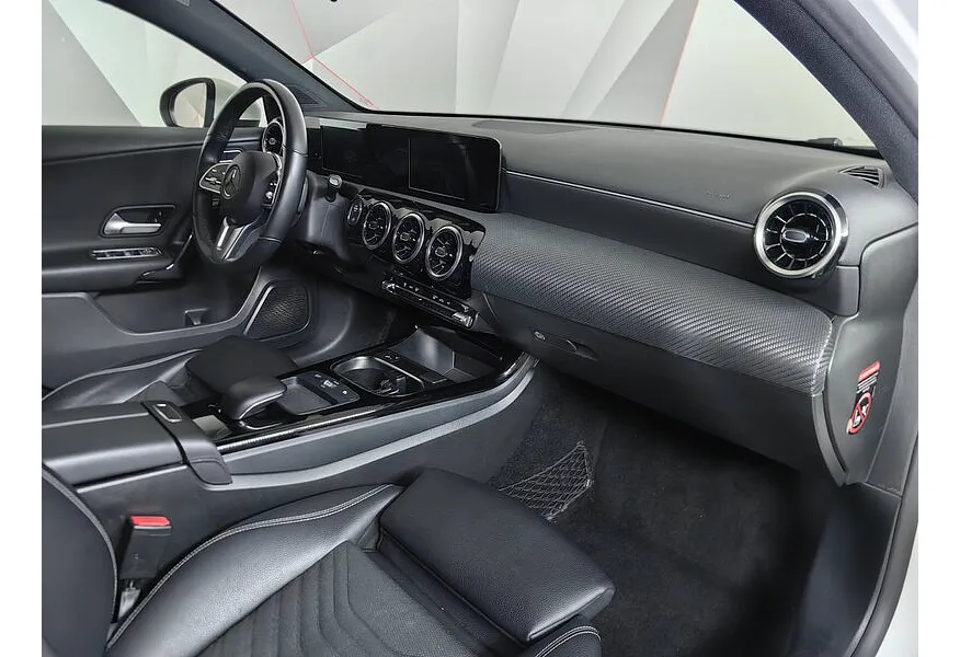 Mercedes-Benz A-Класс A 200 7G-DCT (150 л.с.) Style Белый в АВИЛОН. Слайд №13