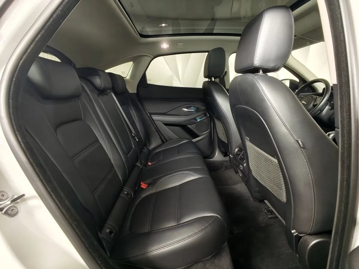 Jaguar E-Pace P200 AT AWD (200 л.с.) S Белый в АВИЛОН. Слайд №16