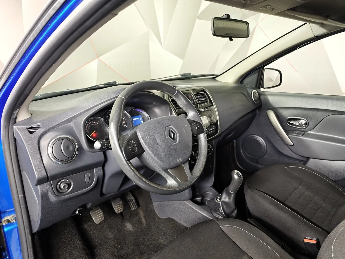 Renault Sandero 1.6 MT (113 л.с.) Stepway Drive Синий в АВИЛОН. Слайд №18