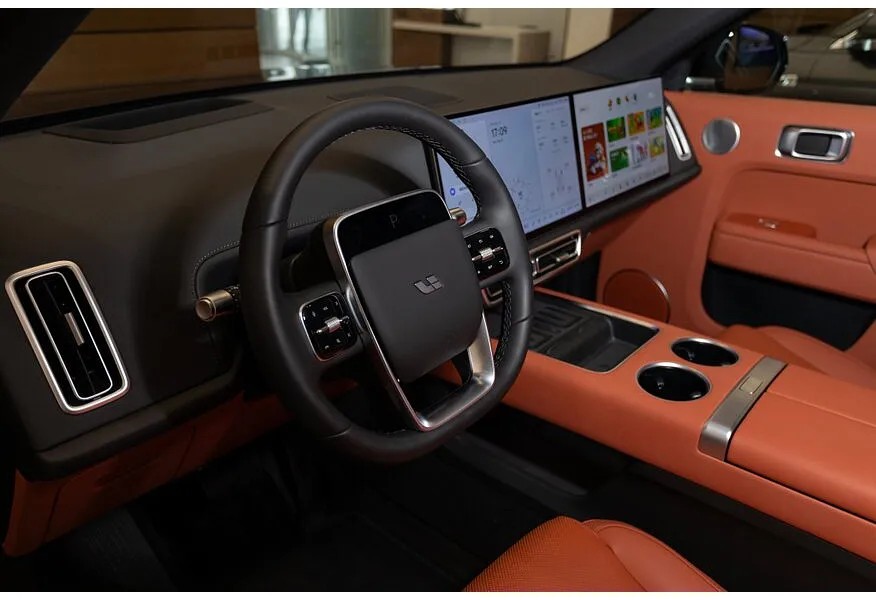 Li Auto L6 1.5 AT 4WD (150 л.с.) Max Серый в АВИЛОН. Слайд №10