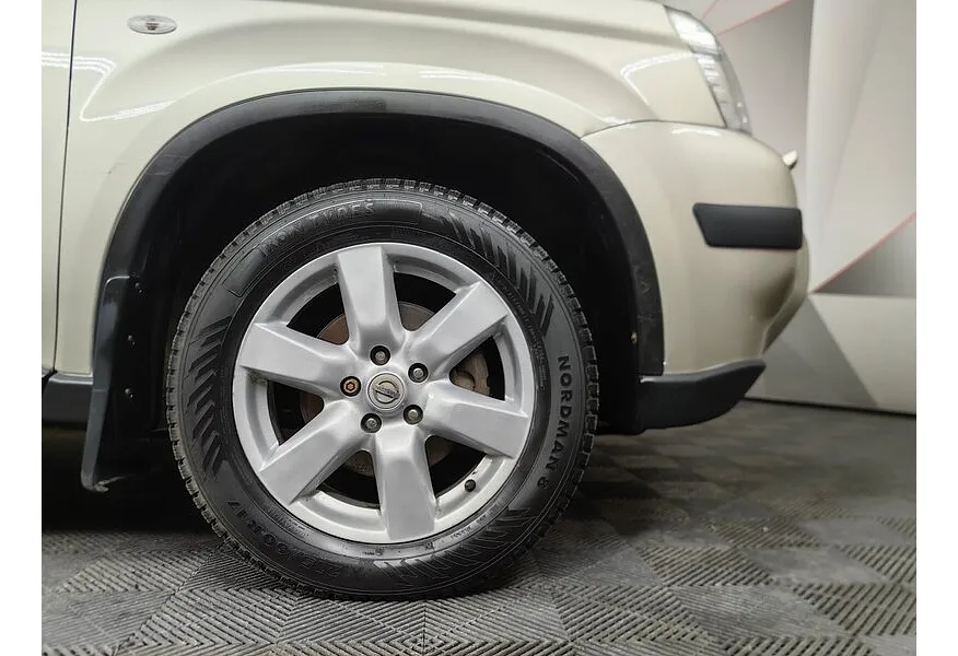 Nissan X-Trail 2.5 CVT AWD (171 л.с.) LE Top Коричневый в АВИЛОН. Слайд №9