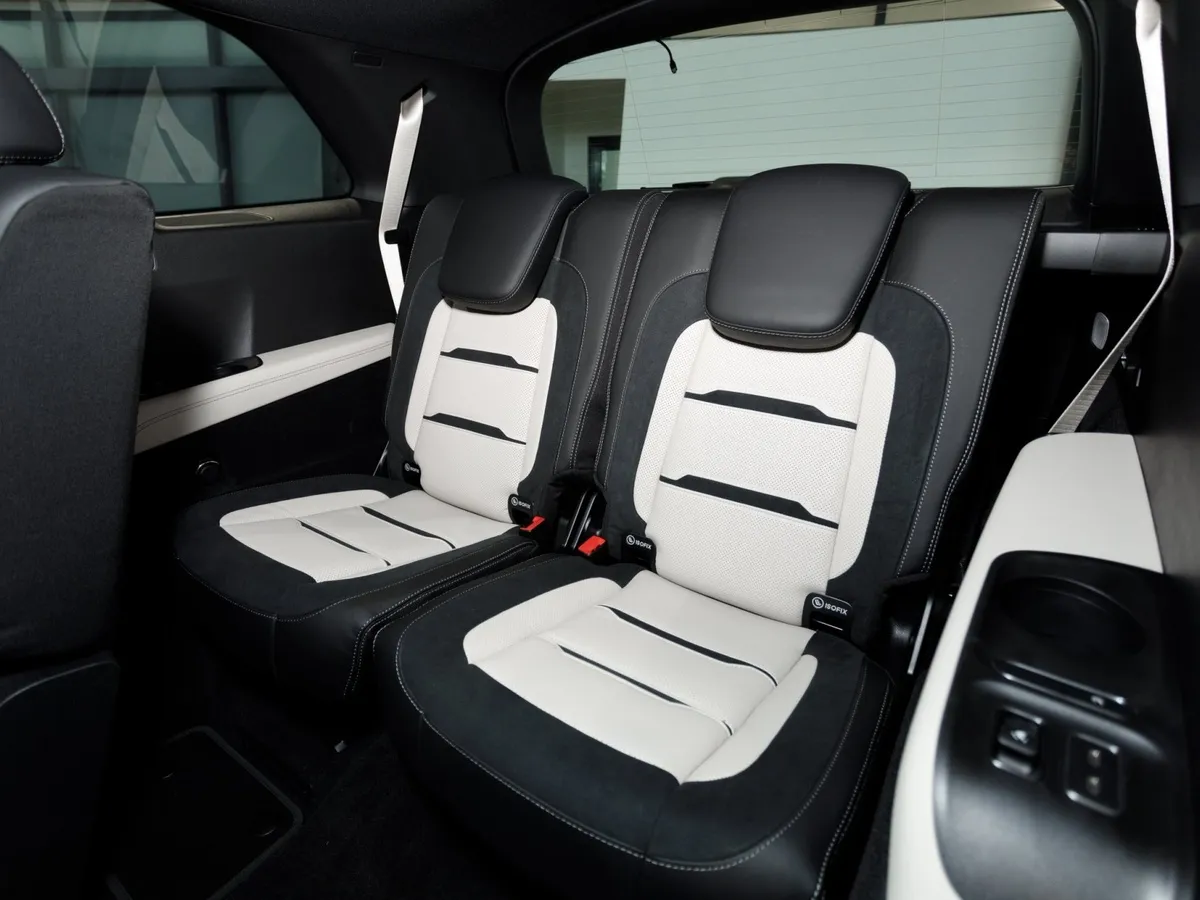 Mercedes-Benz GLS 63 4MATIC 7G-TRONIC PLUS (585 л.с.) Особая серия Черный в АВИЛОН. Слайд №12