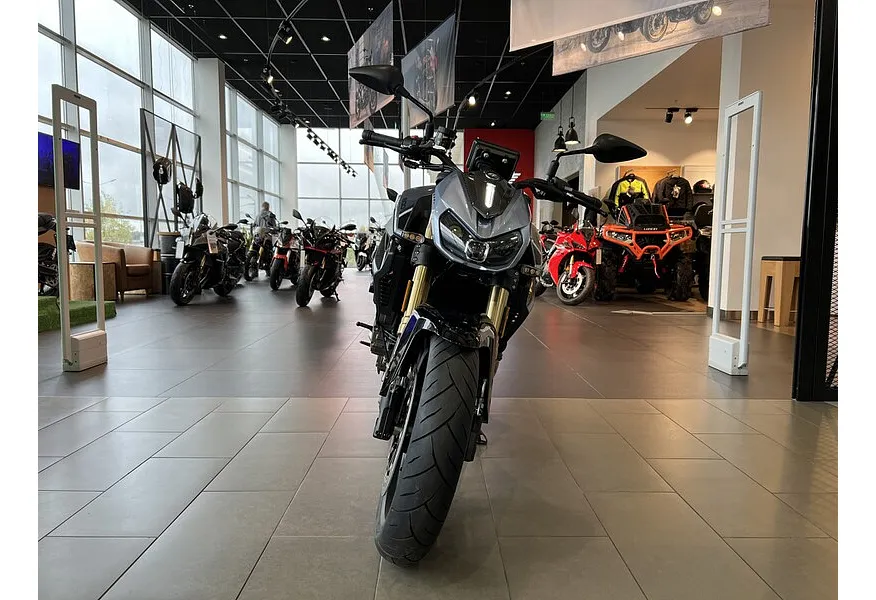 LIVE. Слайд №5