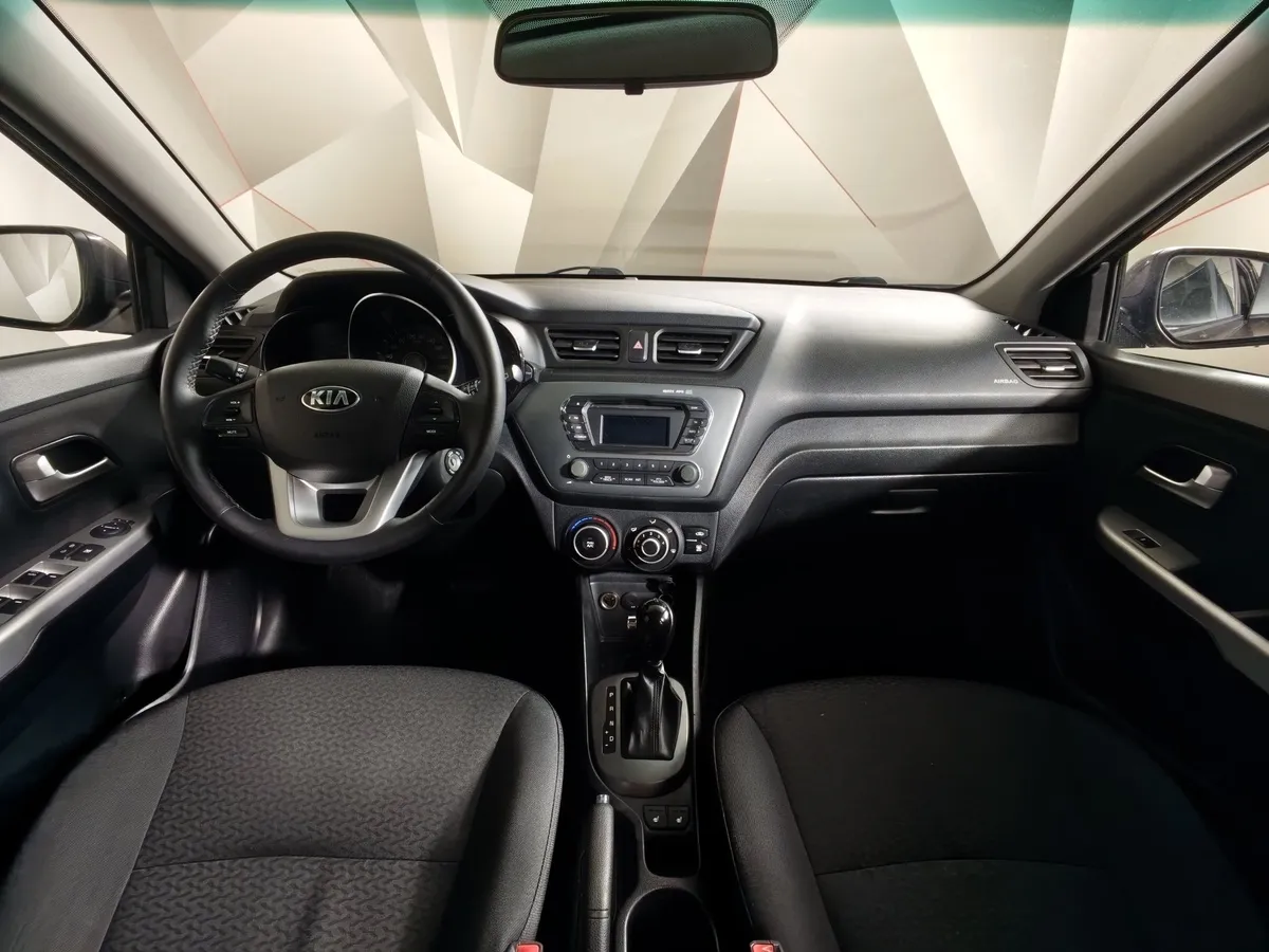 Kia Rio 1.6 AT (123 л.с.) Коричневый в АВИЛОН. Слайд №14
