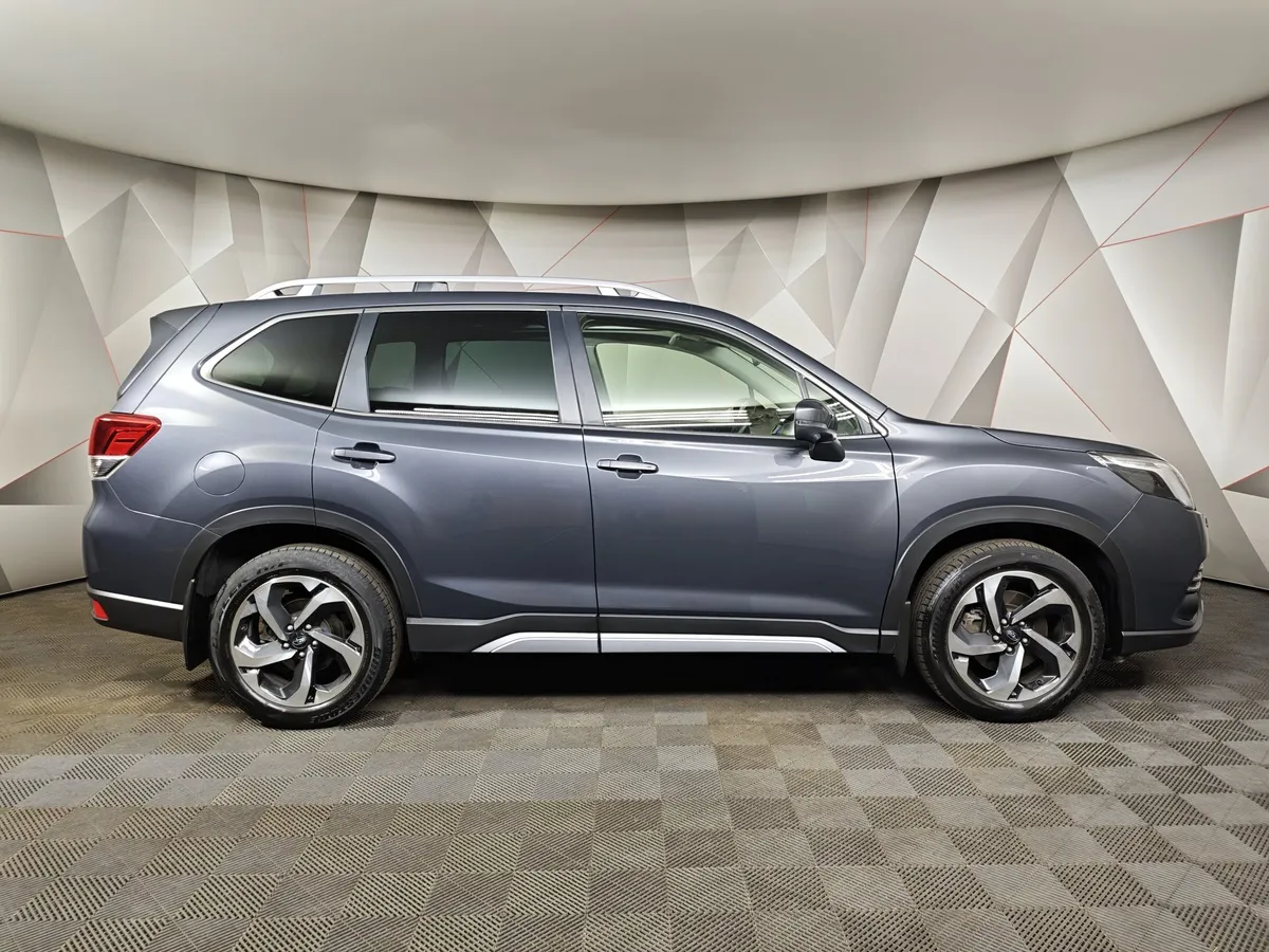 Subaru Forester 2.5 CTV AWD (185 л.с.) Sport Серый в АВИЛОН. Слайд №6