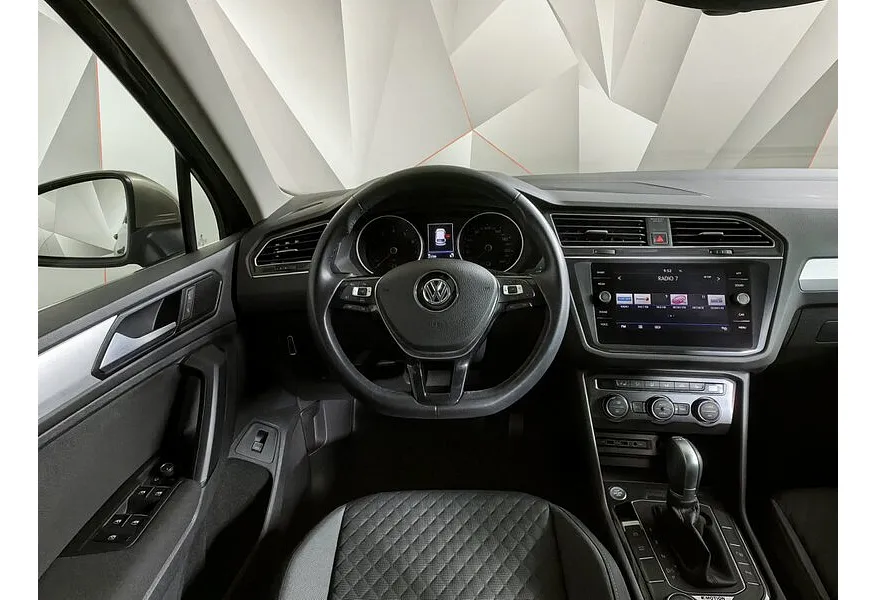 Volkswagen Tiguan 1.4 TSI 4Motion DSG (150 л.с.) Comfortline Бежевый в АВИЛОН. Слайд №10