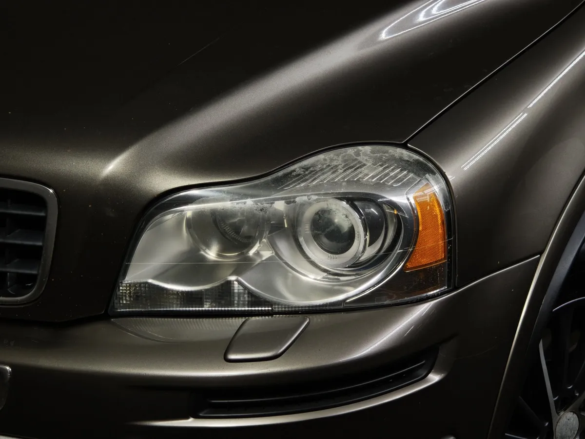 Volvo XC90 2.5 T5 Geartronic AWD (5 мест) (210 л.с.) Коричневый в АВИЛОН. Слайд №10