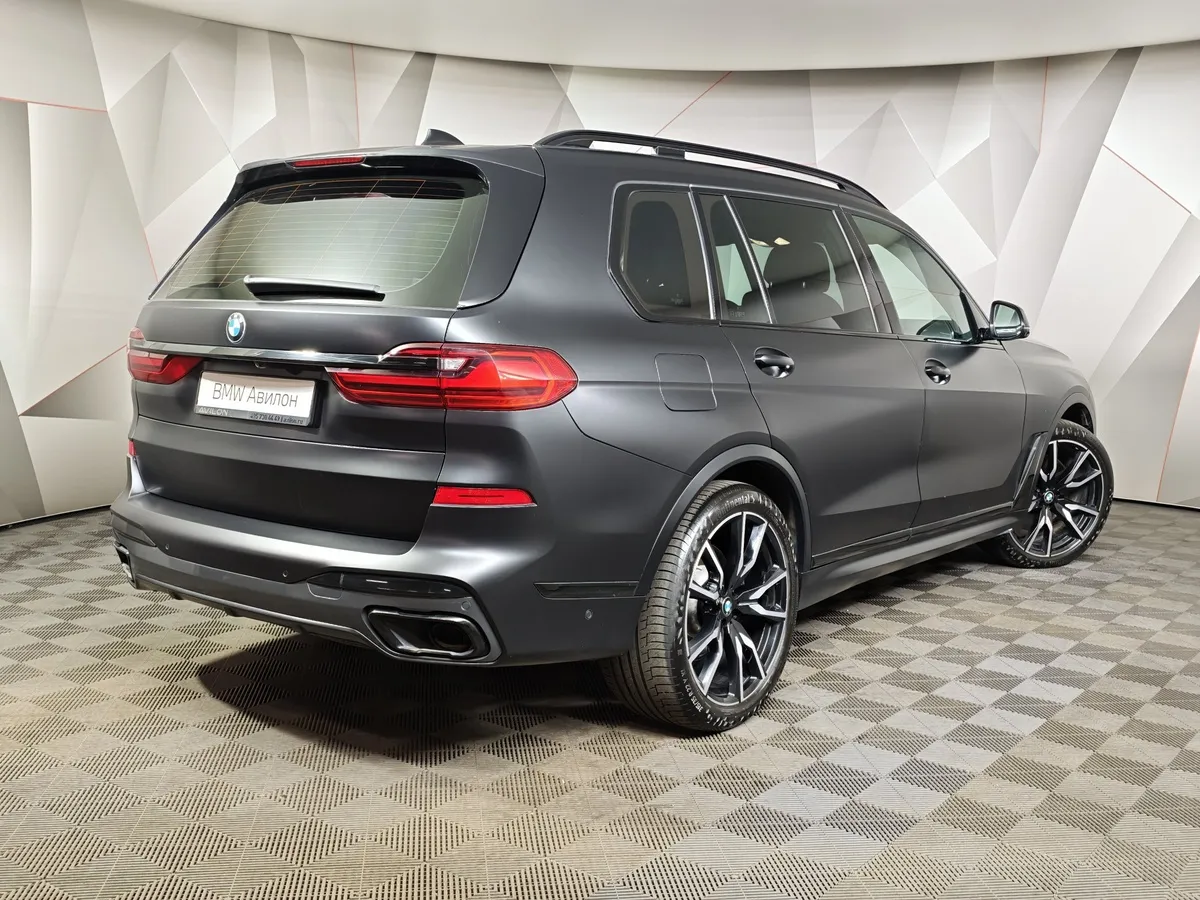 BMW X7 xDrive40d Steptronic (340 л.с.) Базовая (Локальная сборка) Черный в АВИЛОН. Слайд №2