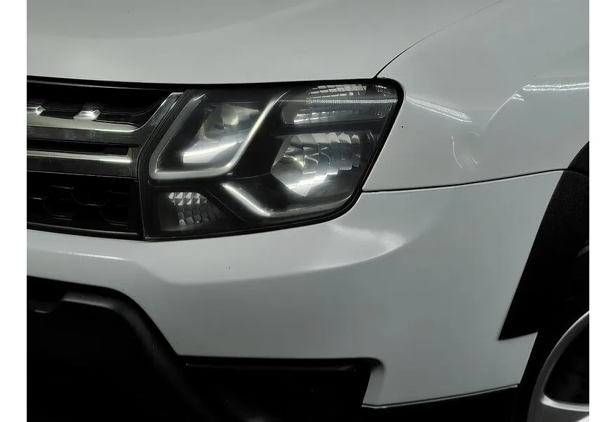 Renault Duster 2.0 MT 4x4 (143 л.с.) Белый в АВИЛОН. Слайд №10