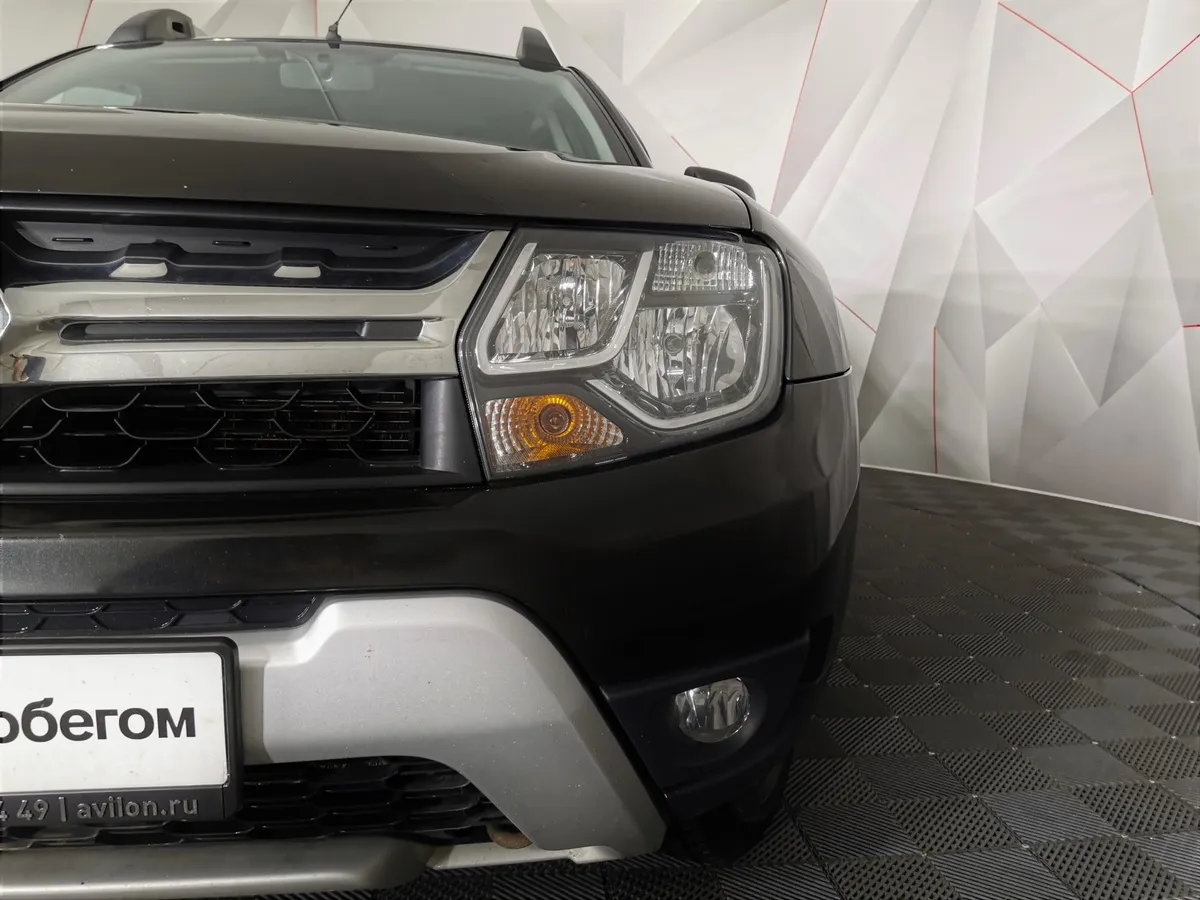 Renault Duster 1.6 MT 4x4 (114 л.с.) Черный в АВИЛОН. Слайд №10
