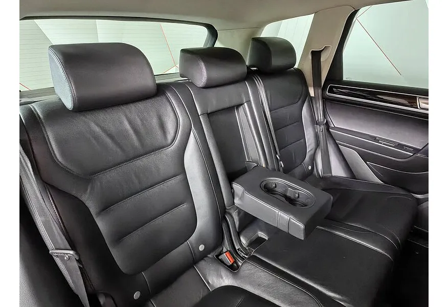 Volkswagen Touareg 3.6 FSI Tiptronic 4Motion (249 л.с.) V6 FSI Белый в АВИЛОН. Слайд №16