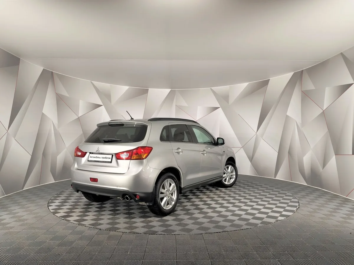 Mitsubishi ASX 2.0 CVT 4WD (150 л.с.) Серебристый в АВИЛОН. Слайд №2