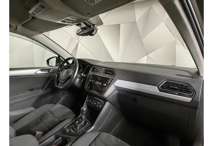 АВИЛОН - Volkswagen Tiguan 2.0 TSI 4Motion DSG (180 л.с.) Highline Коричневый - slide 9