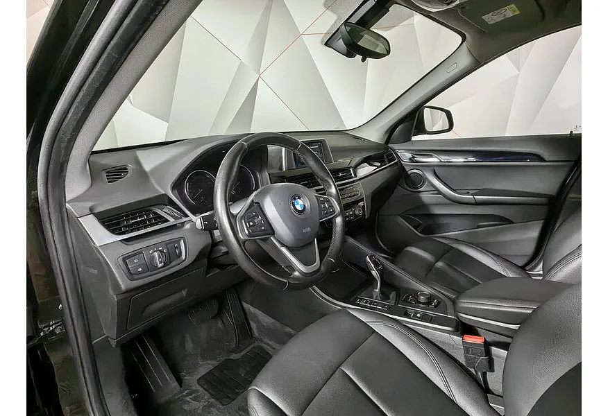 LIVE. Слайд №8