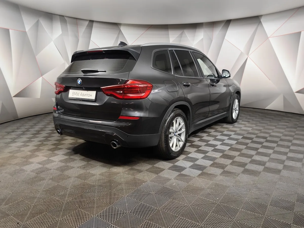 BMW X3 xDrive20i AT (184 л.с.) Urban Серый в АВИЛОН. Слайд №2