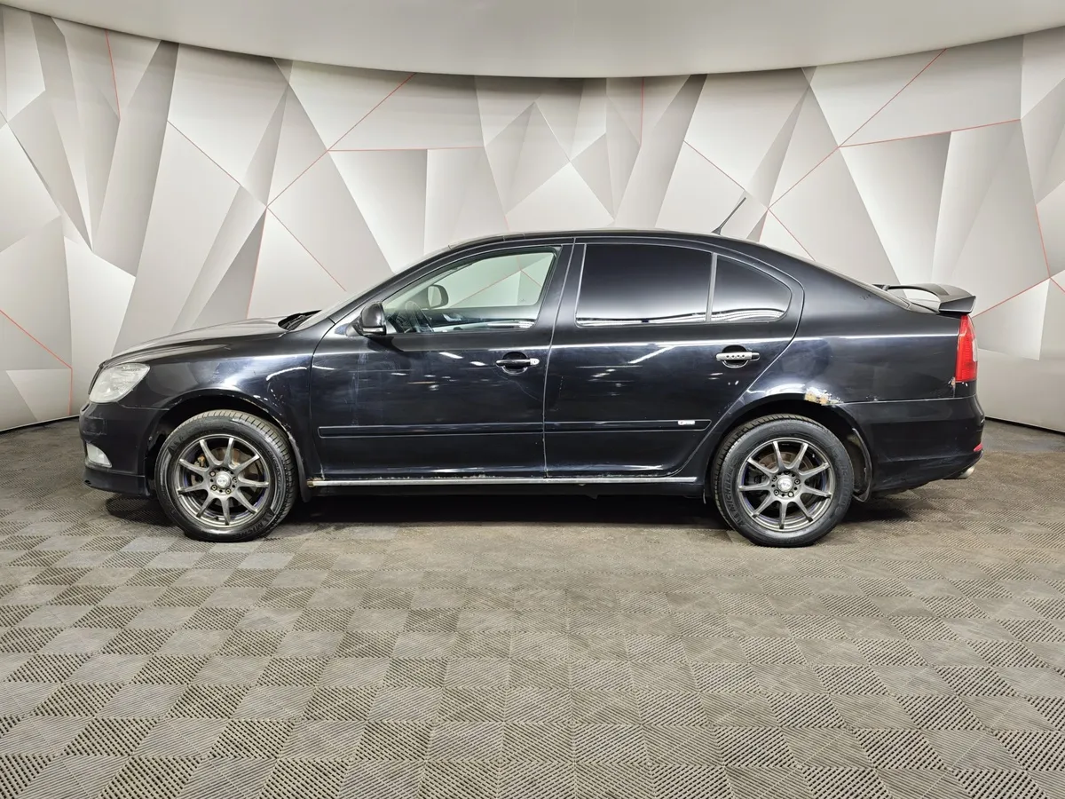 Skoda Octavia 1.8 TSI DSG (152 л.с.) Черный в АВИЛОН. Слайд №5