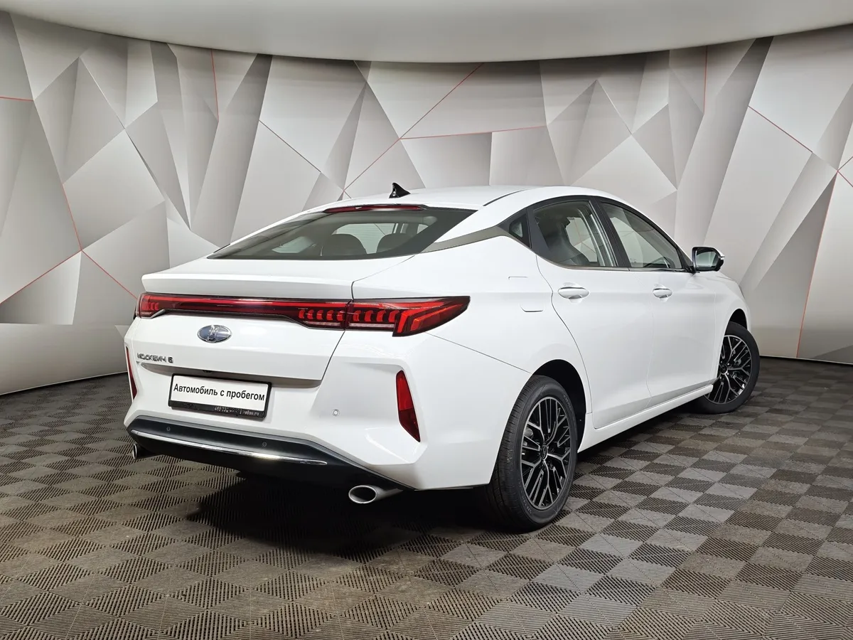 Москвич 6 1.5T CVT 2WD (136 л.с.) Business Белый в АВИЛОН. Слайд №2