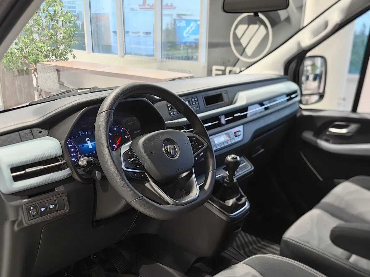 Foton View 2.0D 6MT RWD (159 л.с.) H1 1990 Серебристый в АВИЛОН. Слайд №10