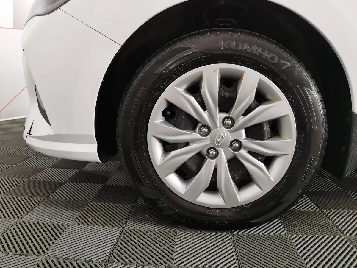 Hyundai Solaris 1.6 AT (123 л.с.) Active Белый в АВИЛОН. Слайд №9