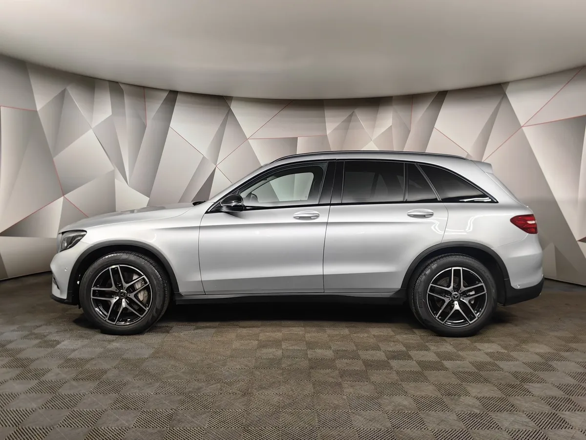 Mercedes-Benz GLC 250 9G-TRONIC 4MATIC (211 л.с.) Premium Серебристый в АВИЛОН. Слайд №5 Mercedes-Benz GLC 250 9G-TRONIC 4MATIC (211 л.с.) Premium Серебристый в АВИЛОН. Слайд №5