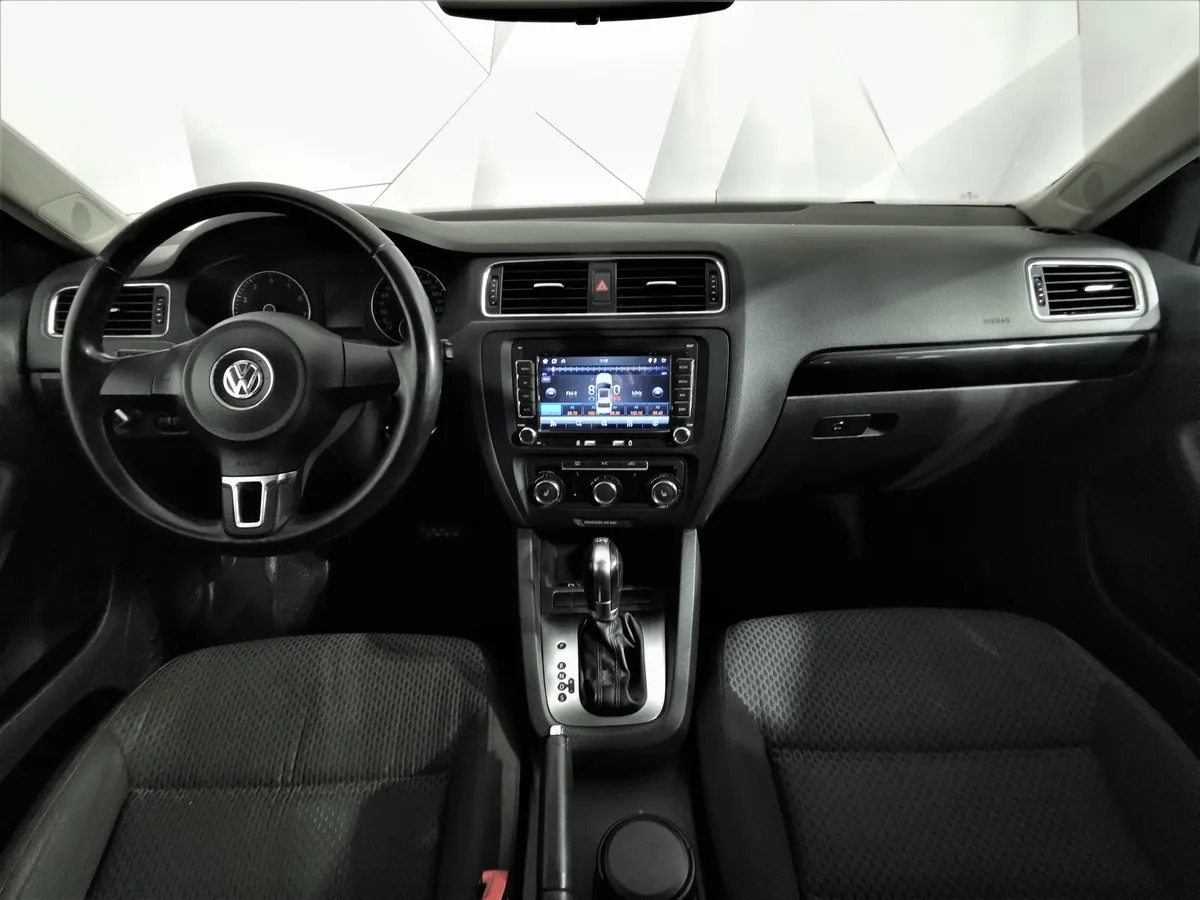 Volkswagen Jetta 1.4 TSI DSG (122 л.с.) Comfortline Черный в АВИЛОН. Слайд №13
