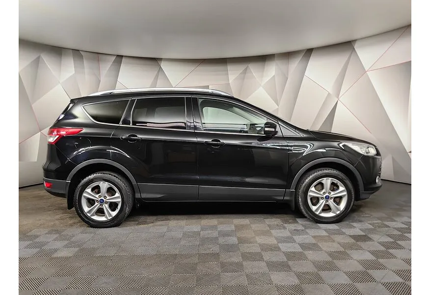 Ford Kuga 1.5 EcoBoost AT AWD (150 л.с.) Titanium Черный в АВИЛОН. Слайд №4