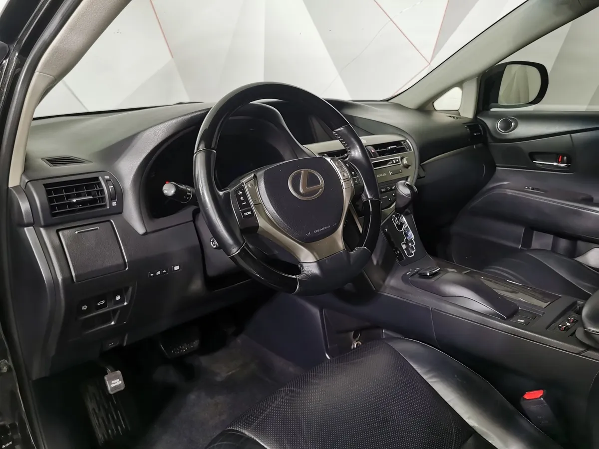 Lexus RX 270 AT (188 л.с.) Черный в АВИЛОН. Слайд №18