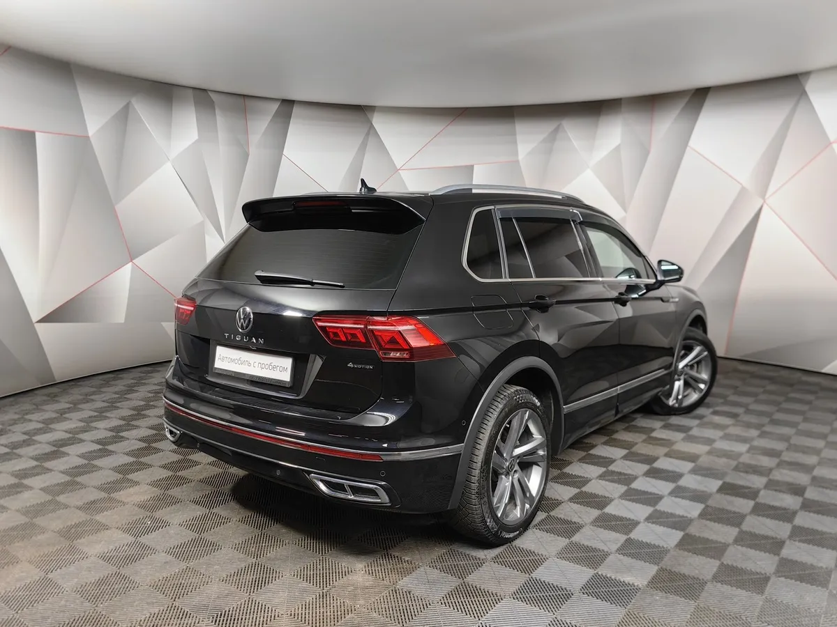 Volkswagen Tiguan 2.0 TSI 4Motion DSG (220 л.с.) Sportline Черный в АВИЛОН. Слайд №2