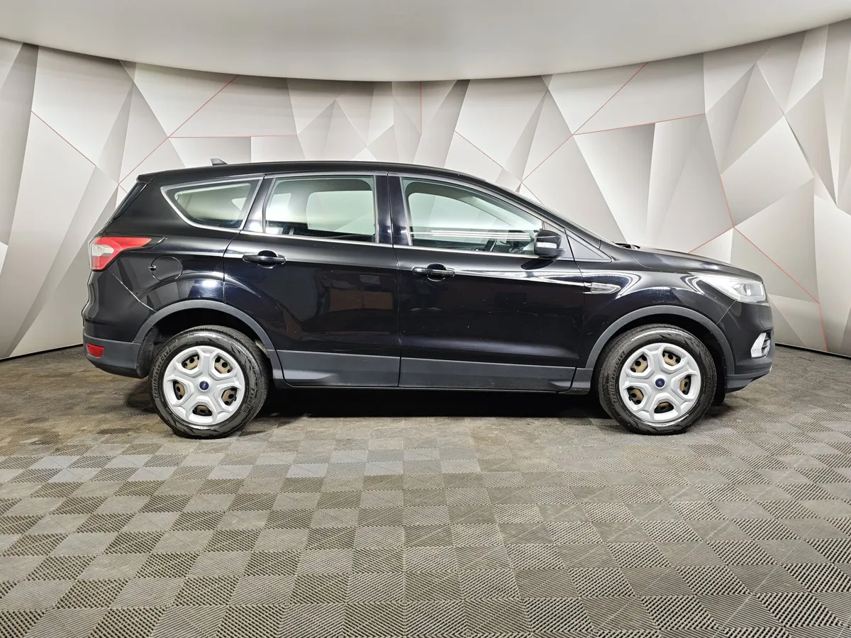 Ford Kuga 2.5 AT (150 л.с.) Trend Черный в АВИЛОН. Слайд №5