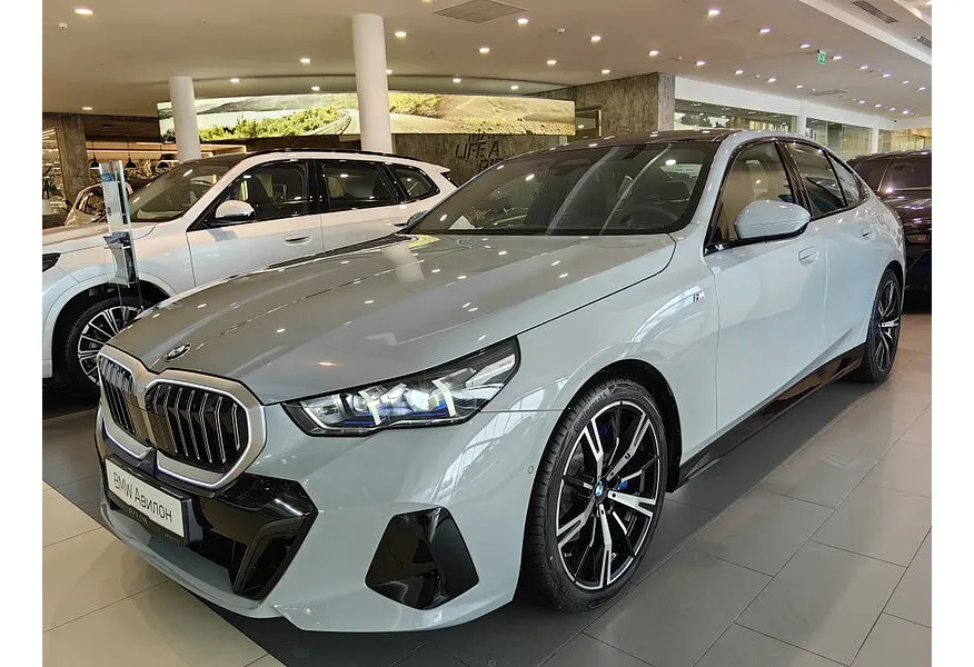 АВИЛОН - BMW 5 серия 530i xDrive AT (252 л.с.) Серый - slide 9605801