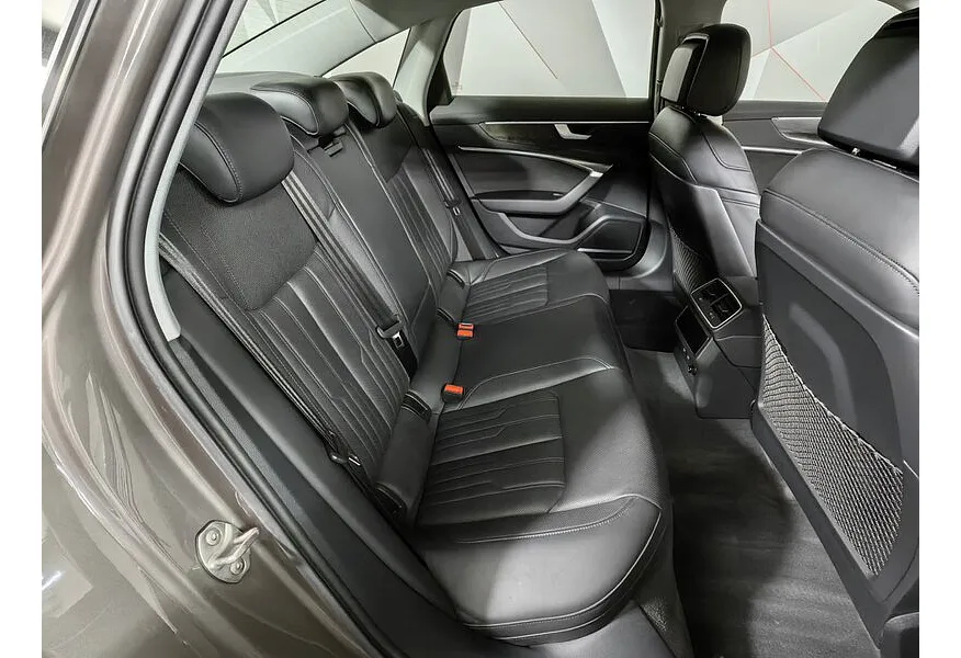 Audi A6 55 TFSI S tronic quattro (340 л.с.) Design Коричневый в АВИЛОН. Слайд №15