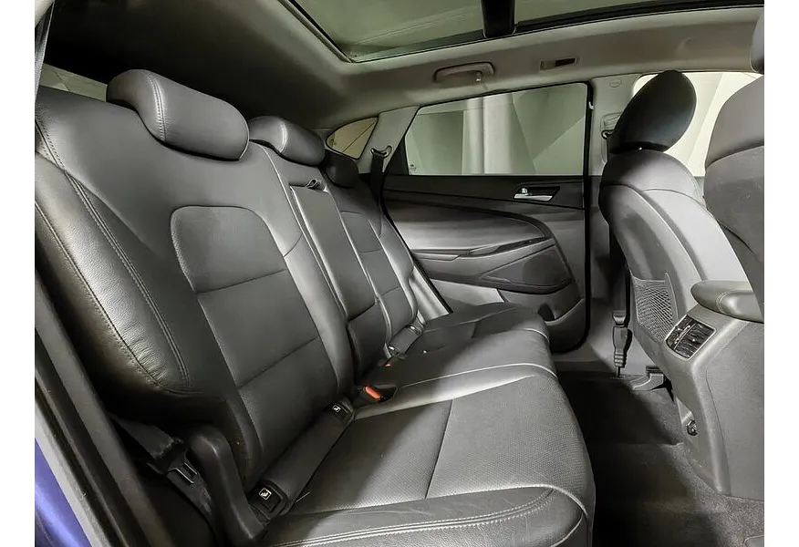 Hyundai Tucson 2.4 GDi 6AT 4WD (184 л.с.) High-Tech plus Синий в АВИЛОН. Слайд №16