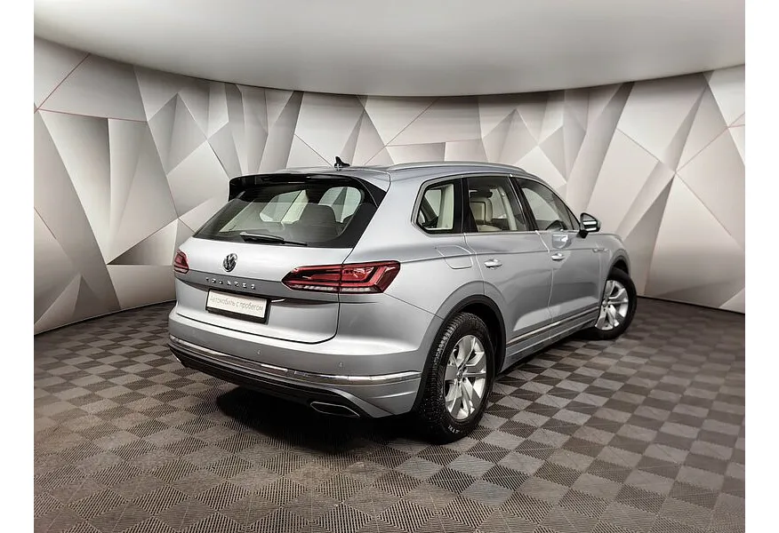 Volkswagen Touareg 2.0 TSI Tiptronic 4Motion (249 л.с.) Respect Серый в АВИЛОН. Слайд №2