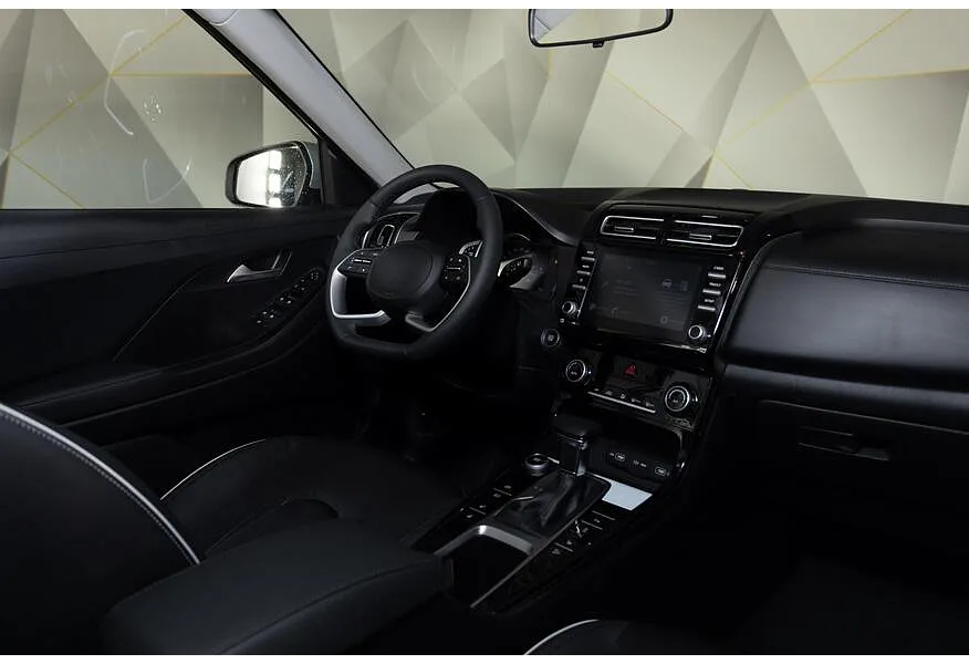 Solaris HC 2.0 AT 4WD (150 л.с.) Lifestyle + Advanced Серебристый в АВИЛОН. Слайд №5