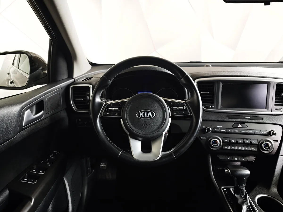Kia Sportage 2.0 AT 4WD (150 л.с.) Comfort Серый в АВИЛОН. Слайд №20
