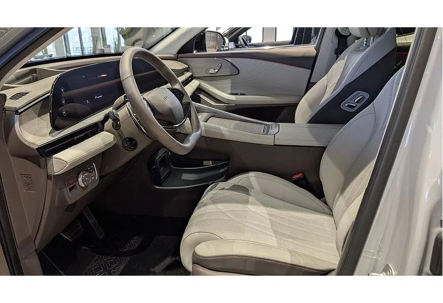 EXEED RX 2.0T 8AT 4WD (249 л.с.) Flagship Серый в АВИЛОН. Слайд №8