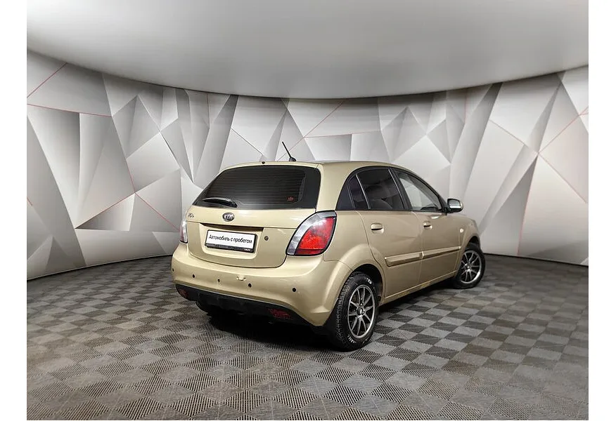 Kia Rio 1.4 AT (97 л.с.) Classic Бежевый в АВИЛОН. Слайд №2