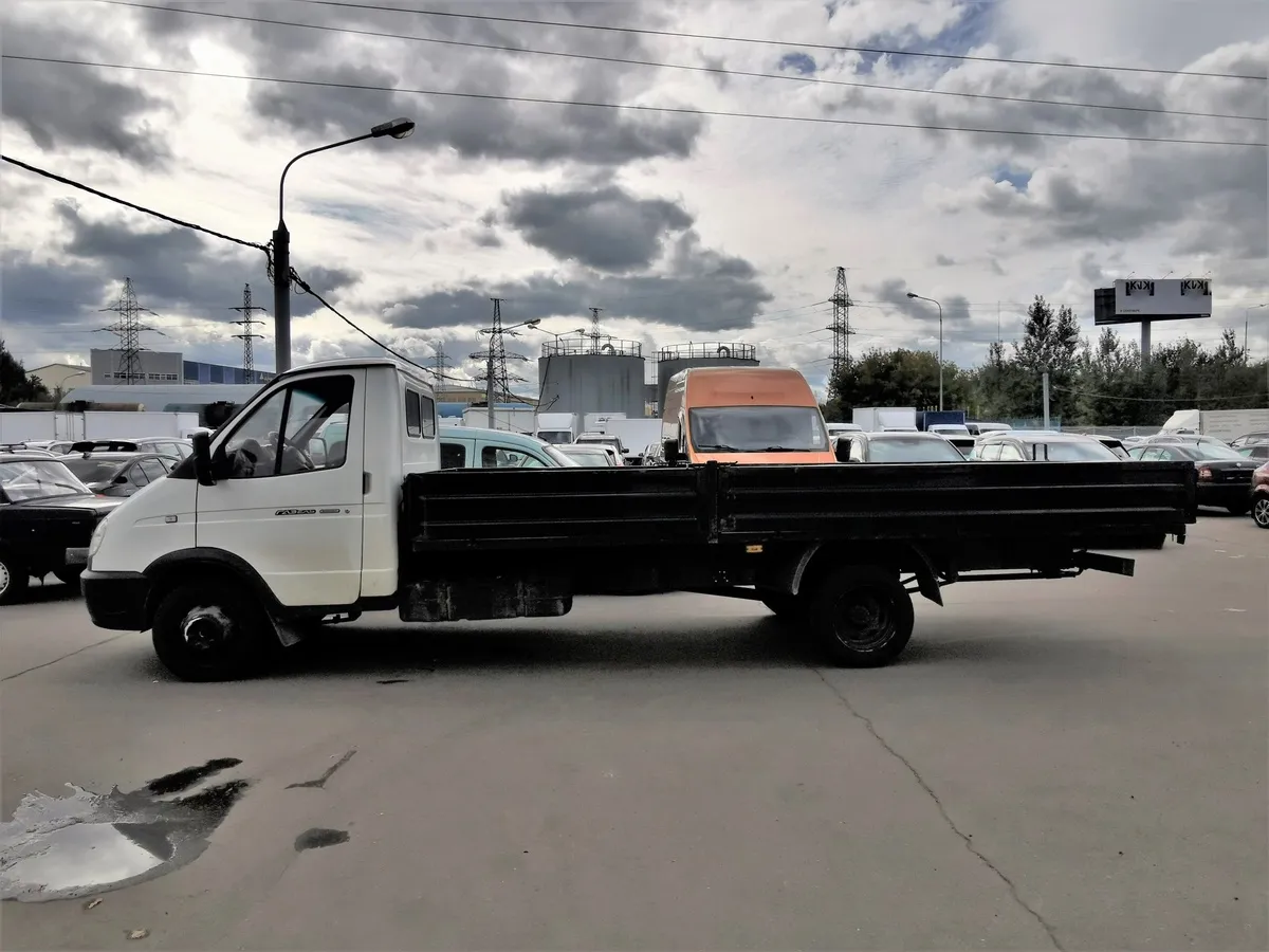 ГАЗ ГАЗель Бизнес 2.7 MT RWD DRW (107 л.с.) Белый в АВИЛОН. Слайд №5