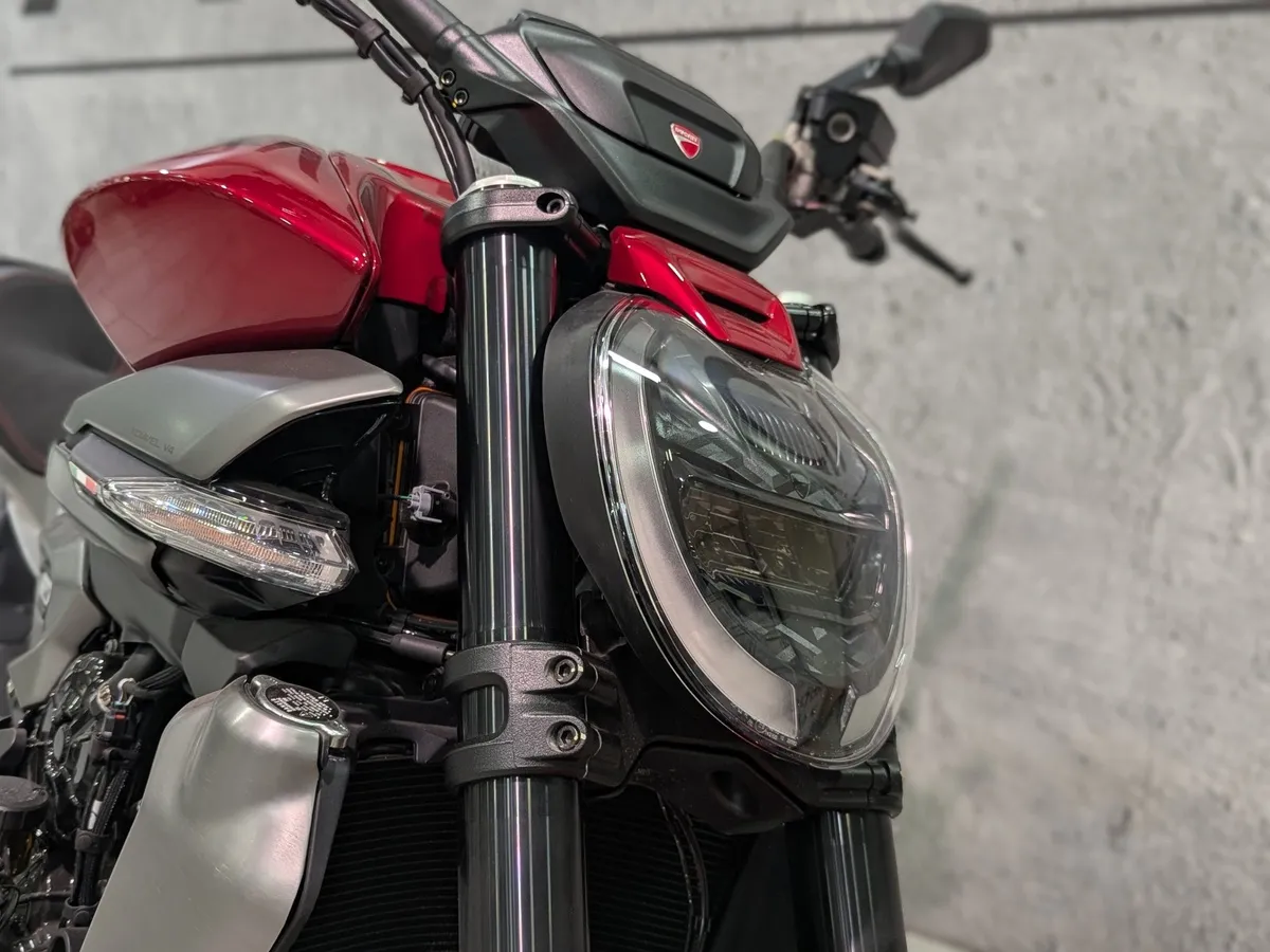 Ducati XDiavel V4 V4 1158 см³ (168 л.с.) (168) 1158 Красный в АВИЛОН. Слайд №4