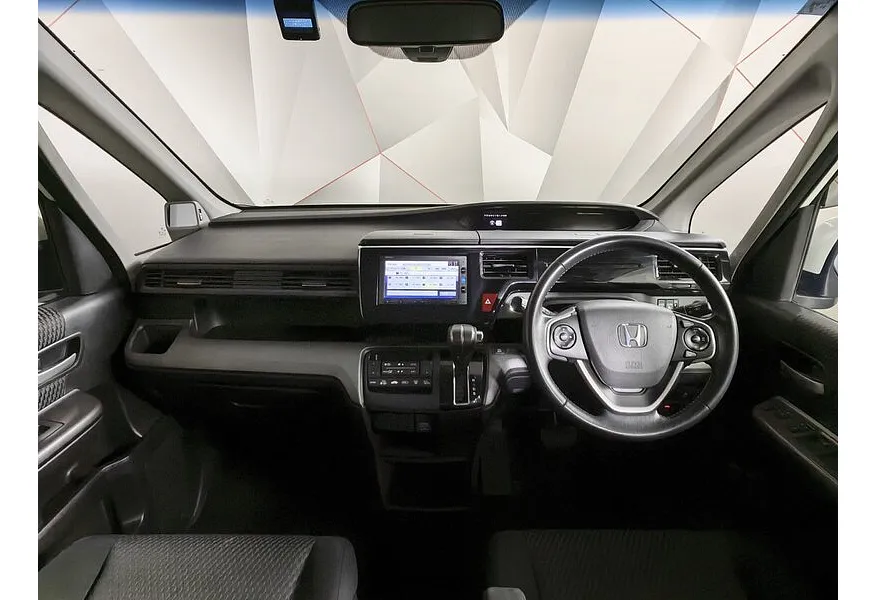 Honda Stepwgn 1.5 CVT 4WD (150 л.с.) Белый в АВИЛОН. Слайд №13