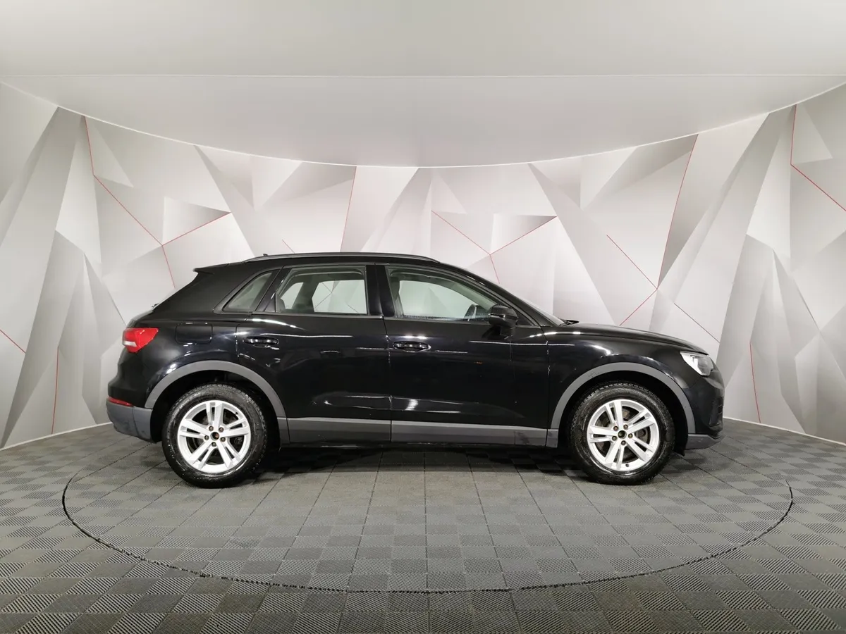 Audi Q3 2.0 TFSI S-tronic quattro (180 л.с.) Черный в АВИЛОН. Слайд №6