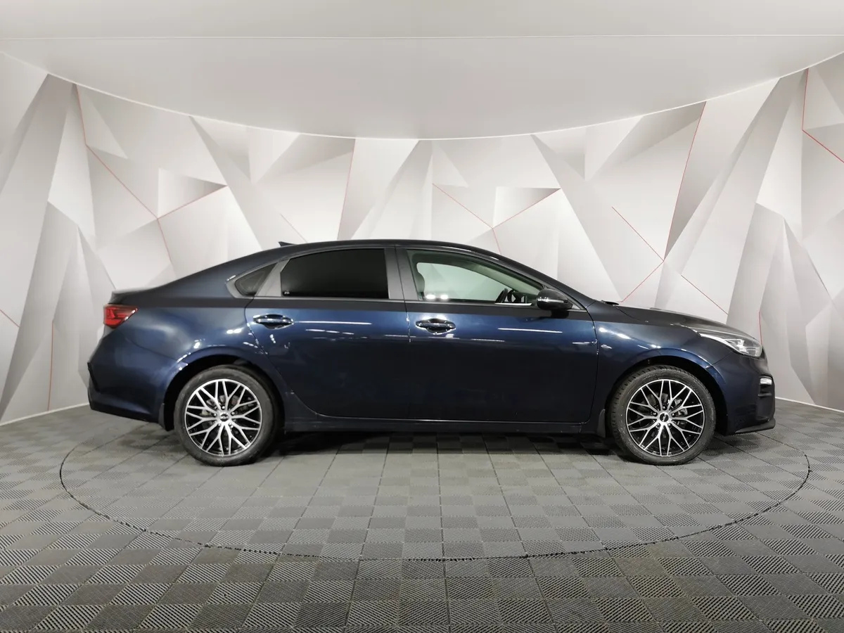 Kia Cerato 2.0 MPI AT (150 л.с.) Luxe Синий в АВИЛОН. Слайд №6