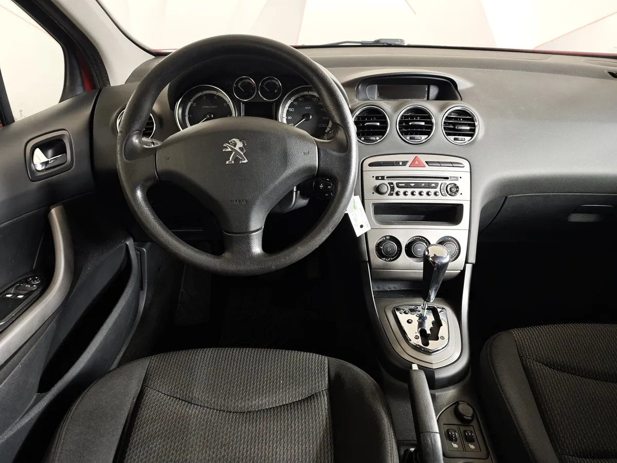 Peugeot 408 1.6 VTi AT (120 л.с.) Style Красный в АВИЛОН. Слайд №16