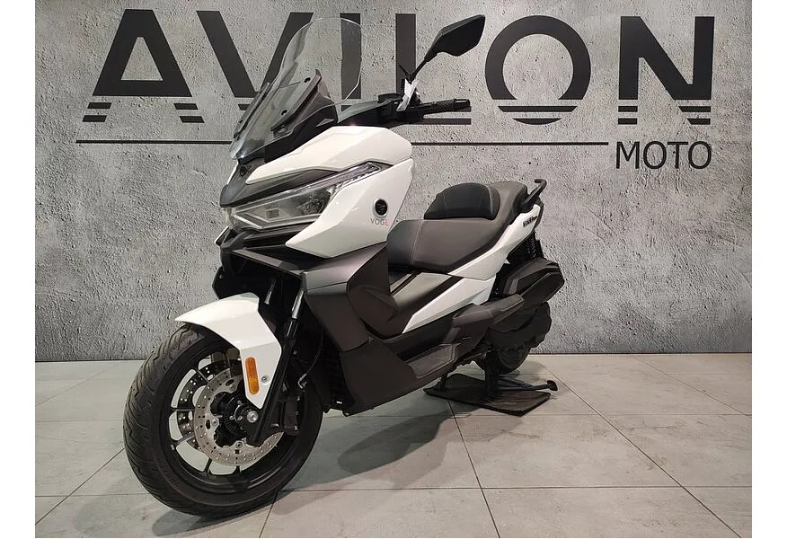 АВИЛОН - VOGE SR4 Max 350 см³ (28 л.с.) (28) 350 Белый - slide 0