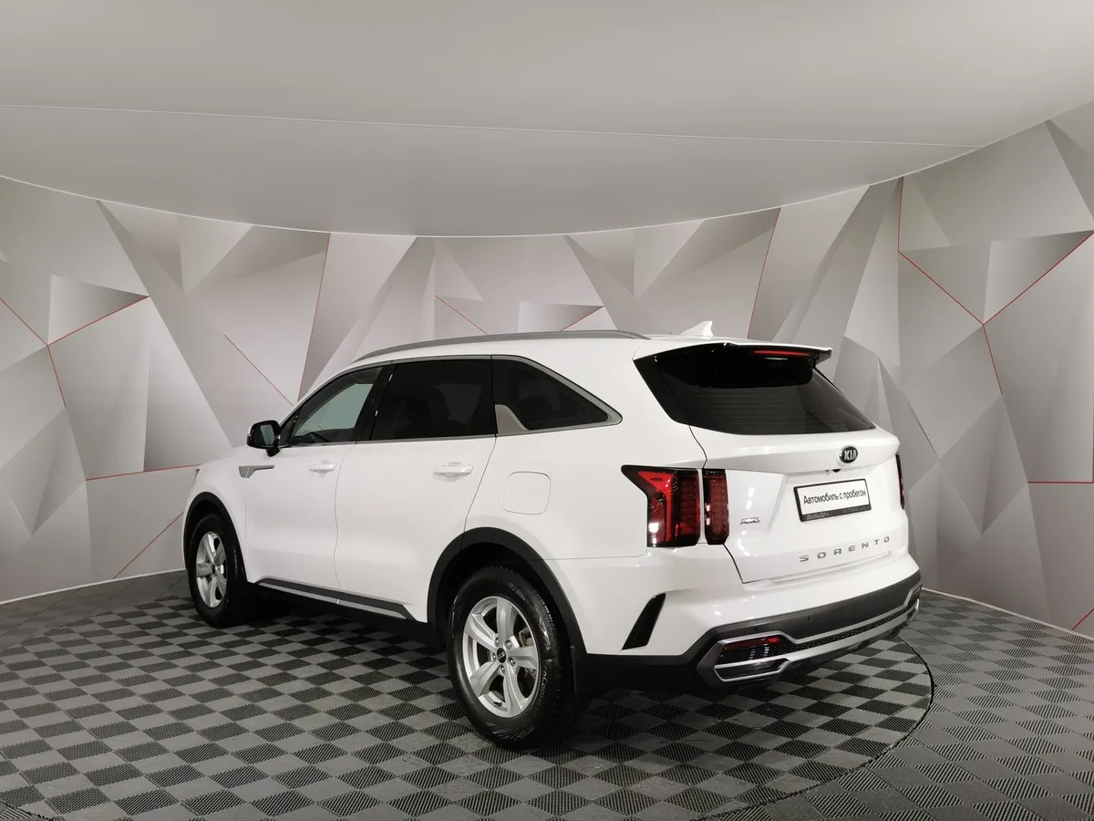 Kia Sorento 2.5 MPI 4WD AT (180 л.с.) Comfort Белый в АВИЛОН. Слайд №3