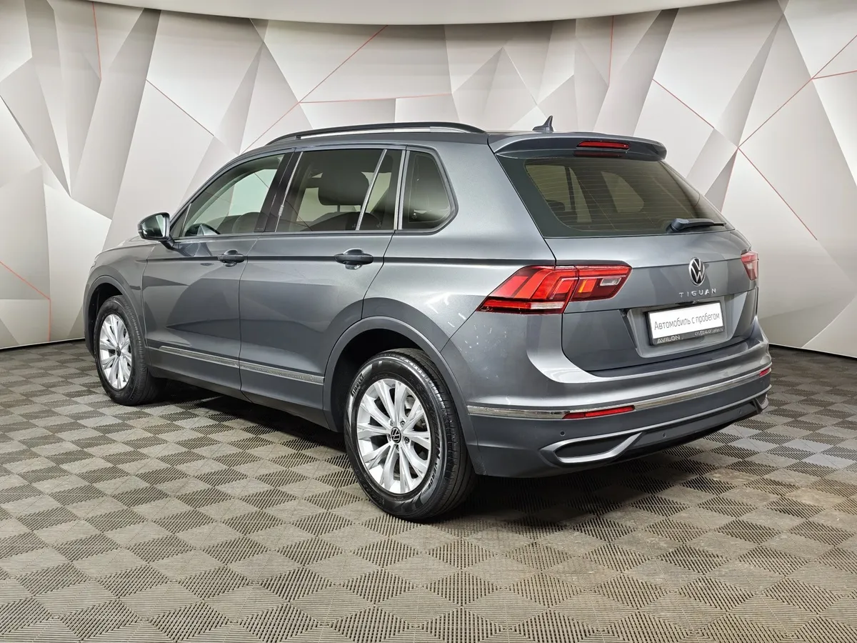 Volkswagen Tiguan 1.4 TSI BlueMotion DSG (150 л.с.) Comfortline Серый в АВИЛОН. Слайд №4