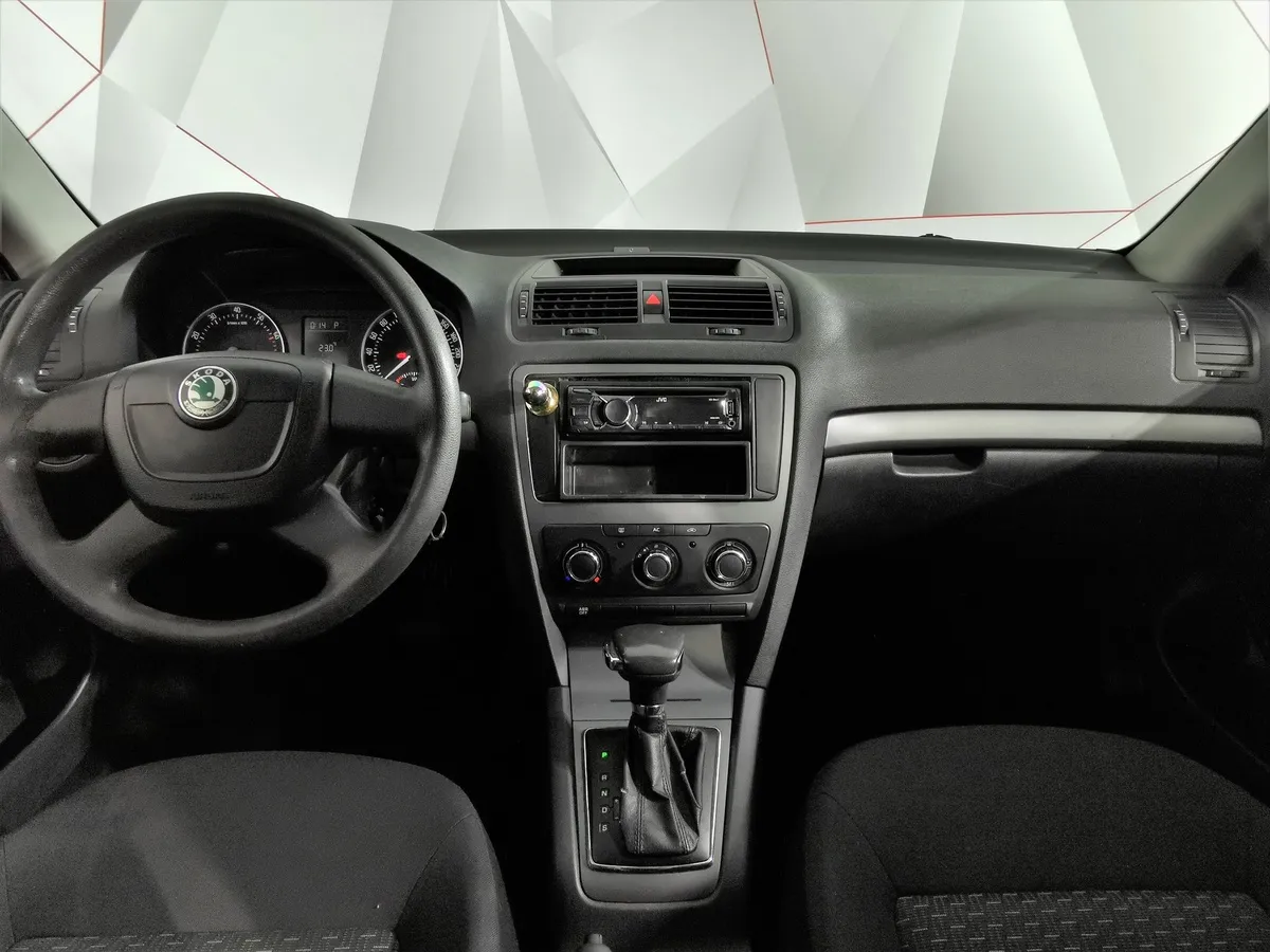 Skoda Octavia 1.6 Tiptronic (102 л.с.) Бежевый в АВИЛОН. Слайд №13