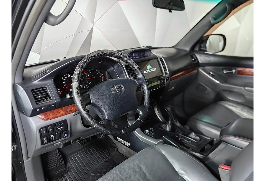 Toyota Land Cruiser Prado 4.0 AT (249 л.с.) Черный в АВИЛОН. Слайд №18